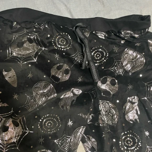 Nightmare Before Christmas Black Silver Metallic Joggers Drawstring - Picture 2 of 3